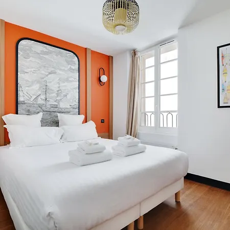 Sereners - Bastille Apartment